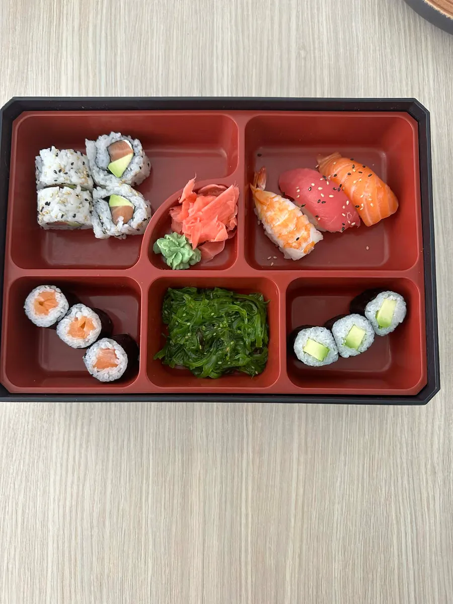 M10 : Nigiri Maki Bento