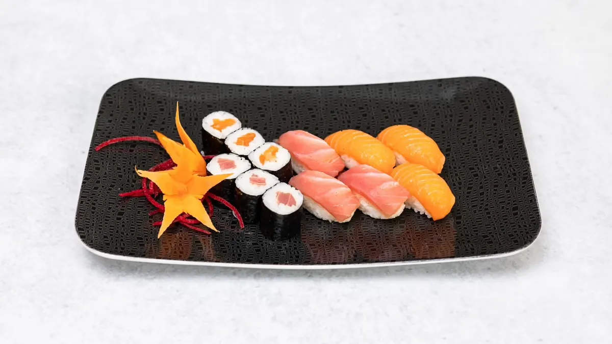 Sake Maguro Set (12ks)